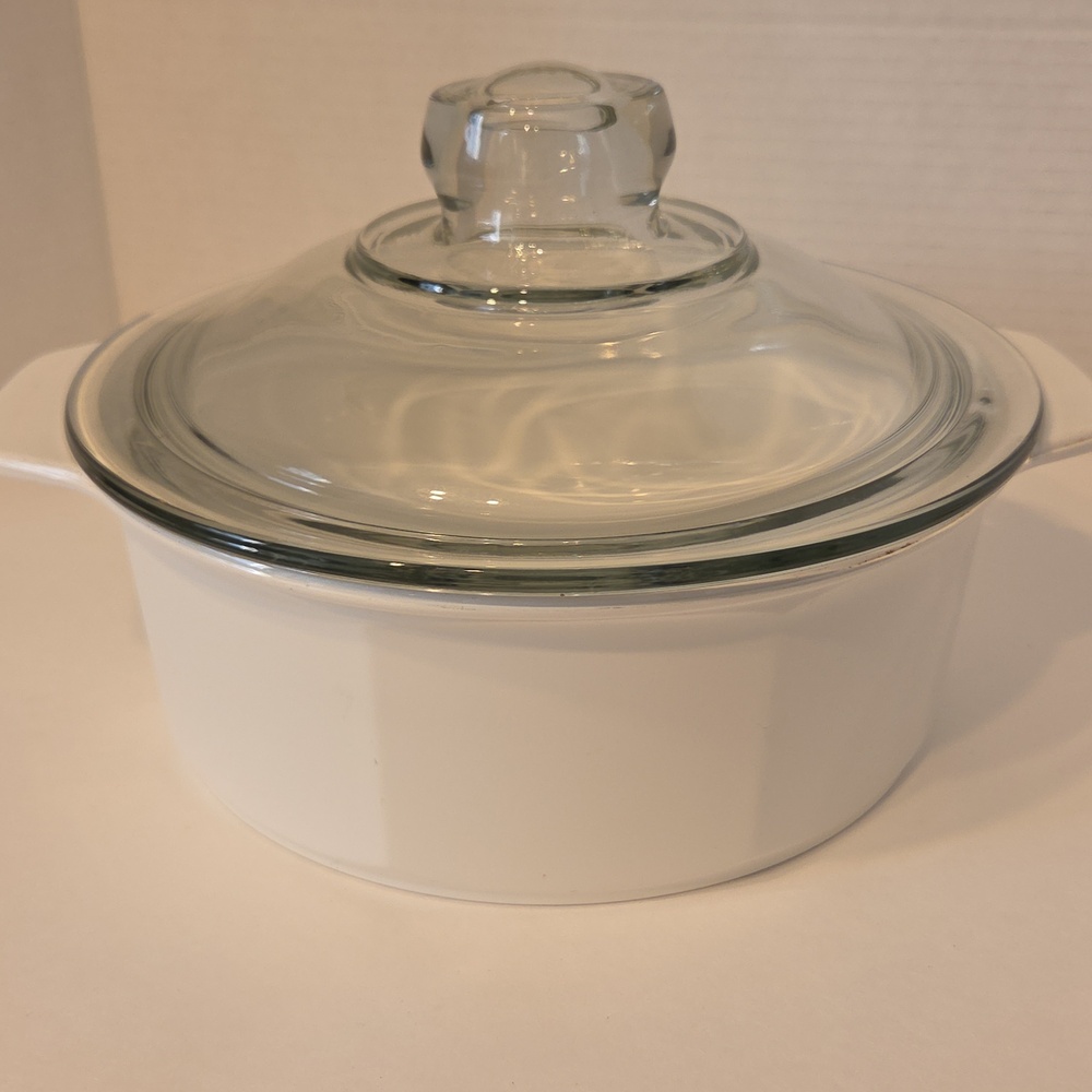 Princess House France Nouveau 2 QT Casserole Dish White w/ Clear Lid